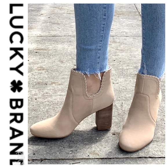 💕SALE💕 Lucky Brand Tan Suede Sivyla Ankle Boots - Picture 2 of 8